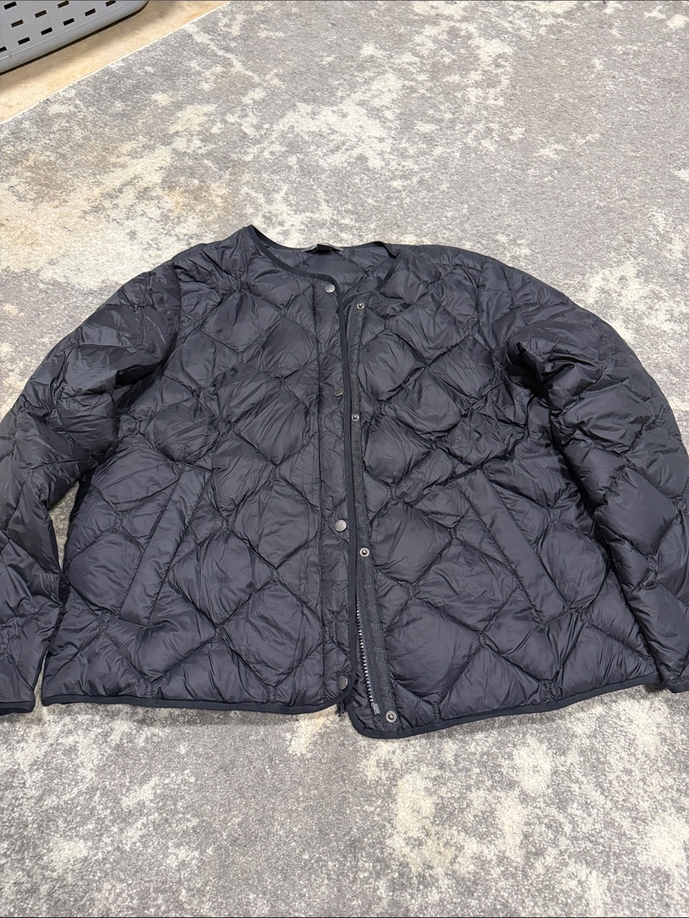 Eddie Bauer Women's Black Quilted Lightweight Puffer Jacket